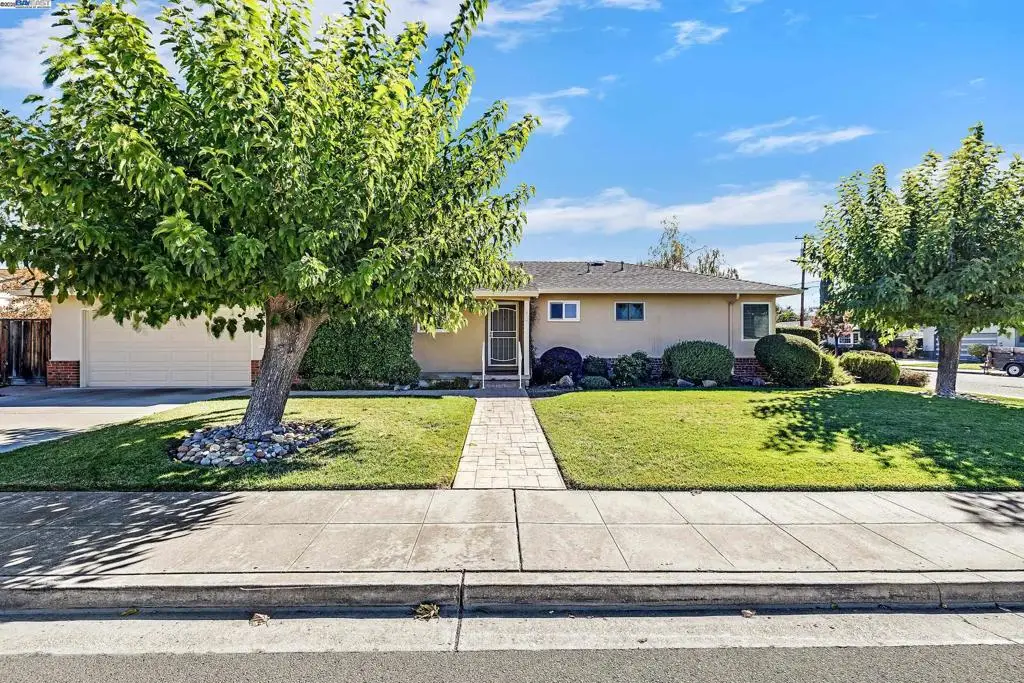 596 Tyler Ave, Livermore, CA 94550 - #1