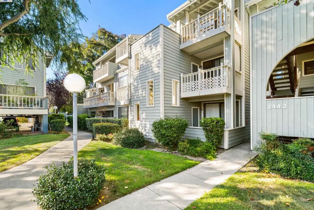 3443 Pepperwood Ter #102, Fremont, CA 94536 - Image #1