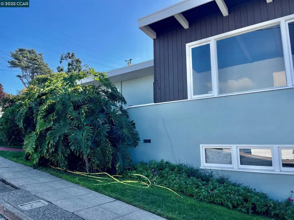 3530 Clinton Ave, Richmond, CA 94805 - #1