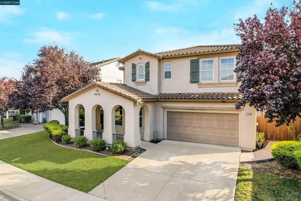 5700 Oakmont Dr, Richmond, CA 94806 - Image #1