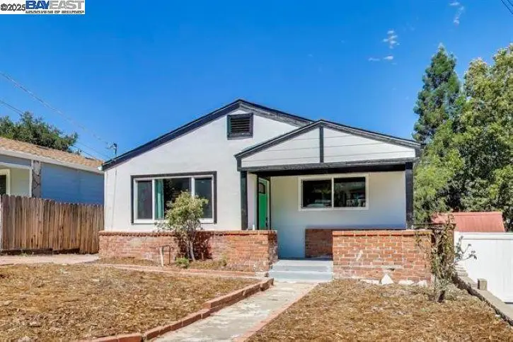 2131 Pomona Ave, Martinez, CA 94553 - Image #2
