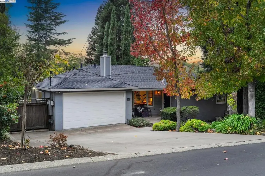 1367 El Curtola Blvd, Lafayette, CA 94549 - Image #2