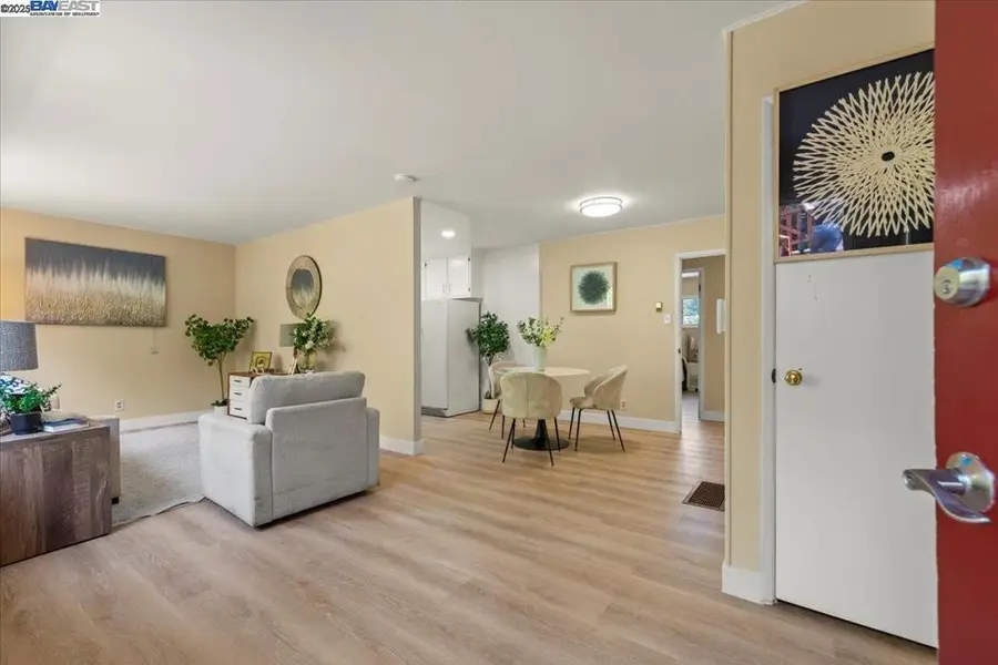 5838 Nottingham Dr, Oakland, CA 94611 - Image #3