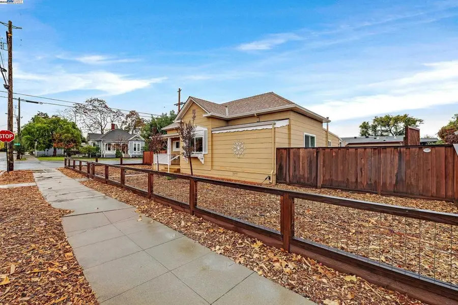 589 S M St, Livermore, CA 94550 - Image #2