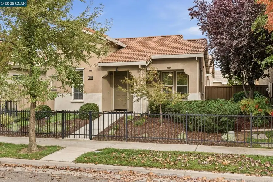 4213 Hovnanian Dr, Sacramento, CA 95834 - Image #3