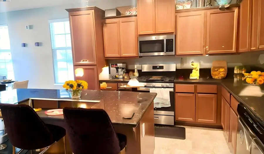 4520 Gironella Walk, Sacramento, CA 95823 - Image #2