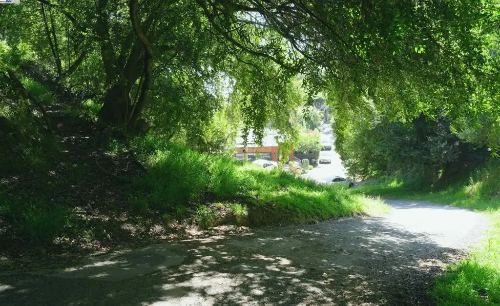 0 Willowbank Ct, Oakland, CA 94611 - Image #1