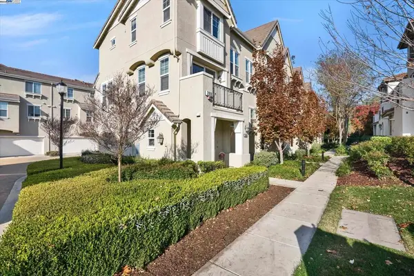 2890 Kew Ave #14, Livermore, CA 94551