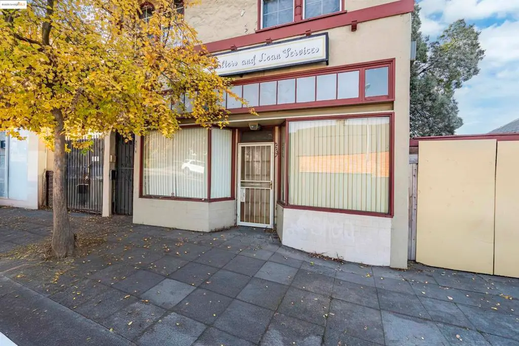 2257 Macarthur Blvd., Oakland, CA 94602 - Image #1