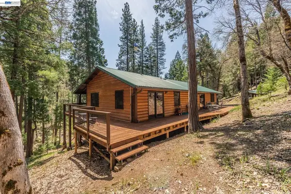 4298 Little Browns Creek Rd, Weaverville, CA 96093
