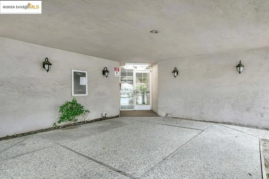 1699 Laguna Street #311, Concord, CA 94520 - Image #3