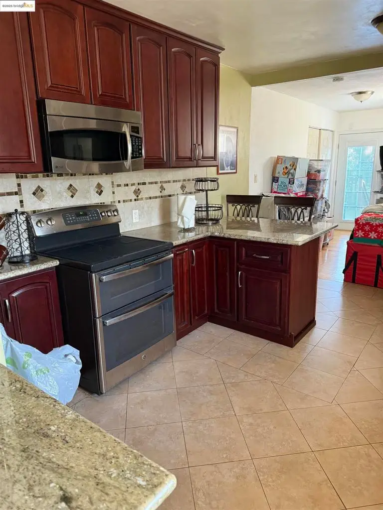 1540 Stuart St, Berkeley, CA 94703 - Image #3