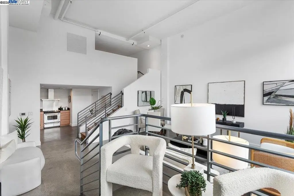 226 2nd St, Oakland, CA 94607 - Image #1