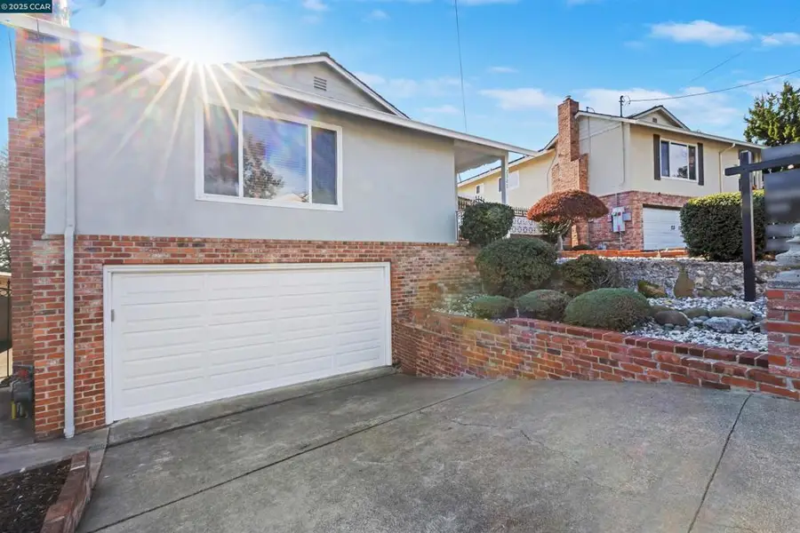 2321 Camino Dolores, Castro Valley, CA 94546 - Image #2
