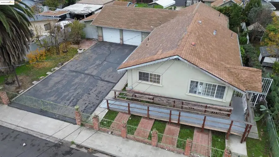 123 S Washington Ave, Manteca, CA 95336 - Image #2