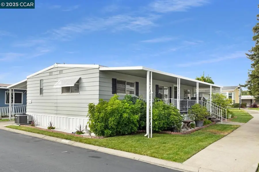 2197 Dalis Drive, Concord, CA 94520 - Image #2