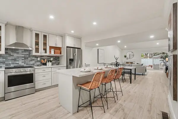 674 St Ives Ct, Walnut Creek, CA 94507