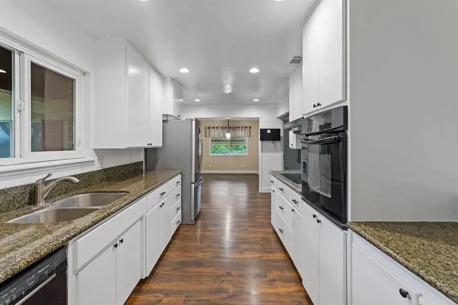 7950 Bar Du Ln, Sacramento, CA 95829 - Image #2