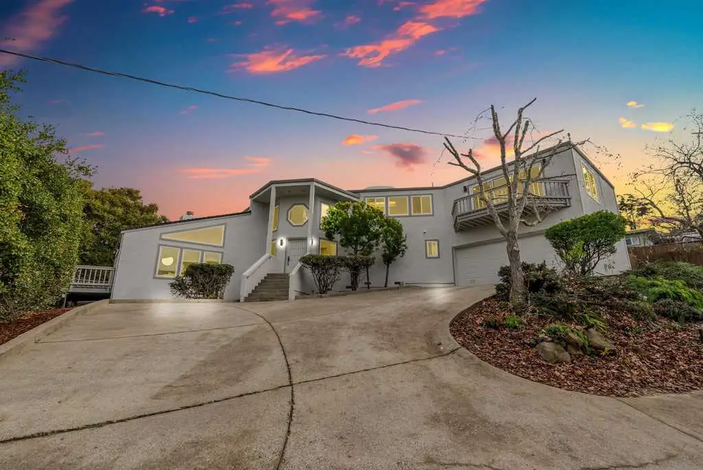 26373 Parkside Dr, Hayward, CA 94542 - #1