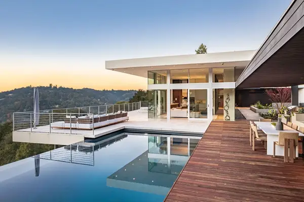 Address Withheld By Seller, Orinda, CA 94563