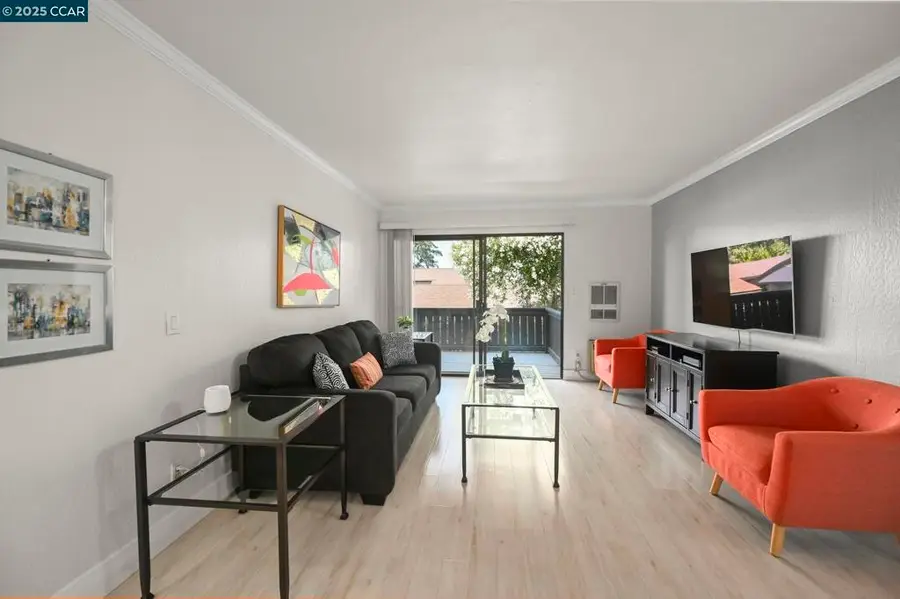 1411 Marchbanks Dr #2, Walnut Creek, CA 94598 - Image #2