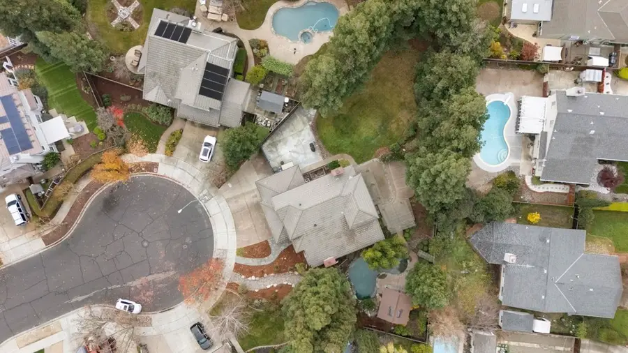 5595 Edna Ct, Livermore, CA 94550 - Image #2