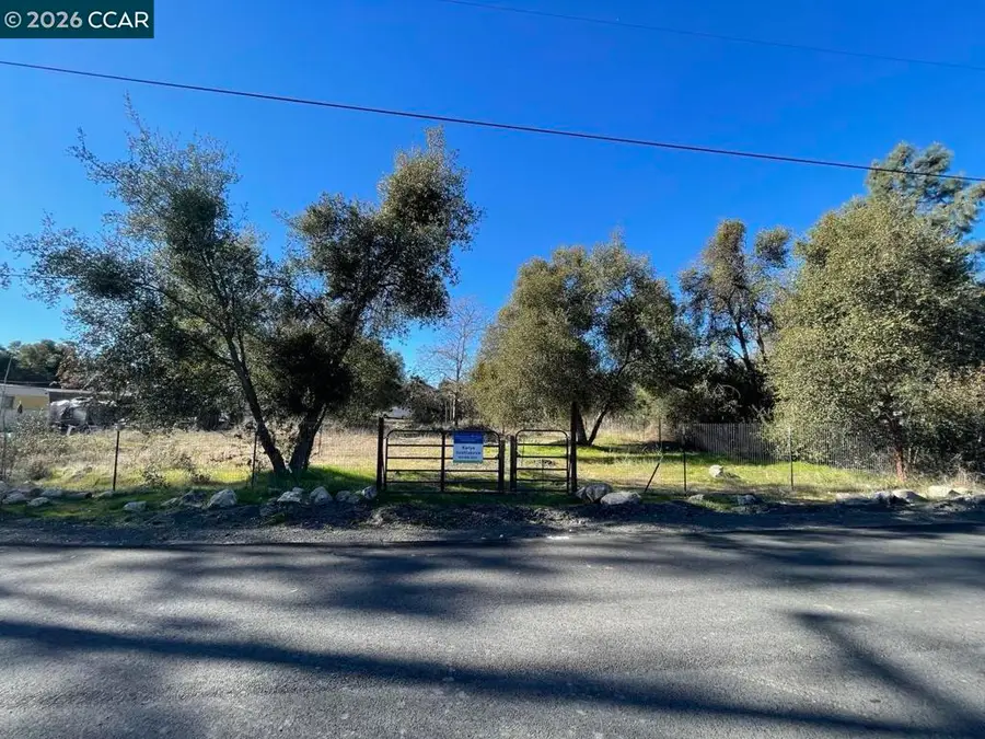 3627 Mint St, Clearlake, CA 95422 - Image #2