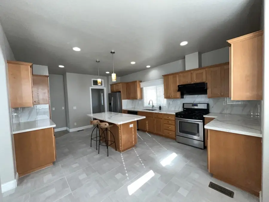 1541 Ortega Ave, Hayward, CA 94544 - Image #3