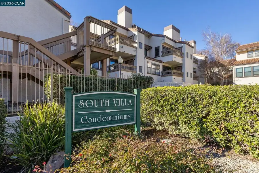 1632 S Villa Way, Walnut Creek, CA 94595 - Image #2