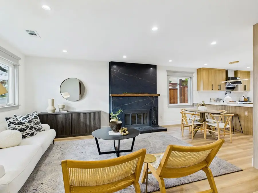 17658 Garland Ct, Castro Valley, CA 94546 - Image #2