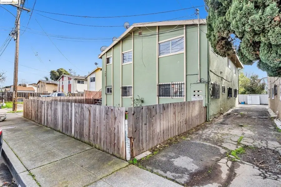 128 Catron Dr, Oakland, CA 94603 - Image #3