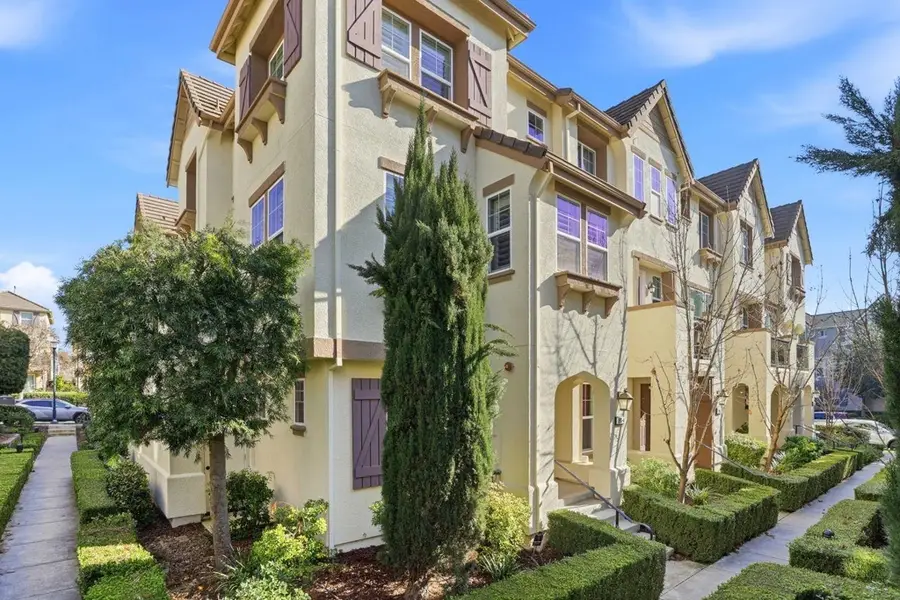 196 Heligan Ln #4, Livermore, CA 94551 - Image #3