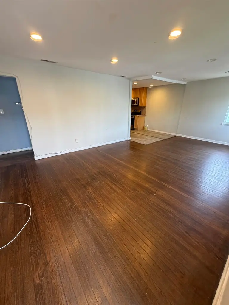 9623 Empire Rd., Oakland, CA 49603 - #3