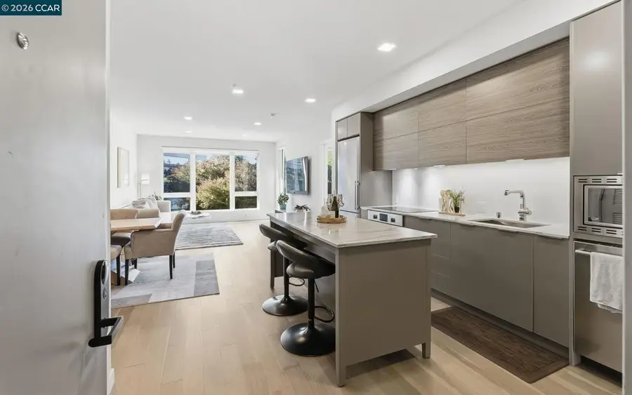 1605 Riviera Ave #404, Walnut Creek, CA 94596 - Image #3