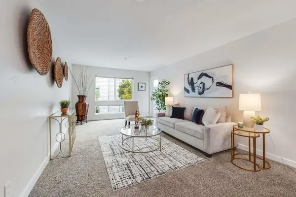 6400 Christie Ave #2215, Emeryville, CA 94608