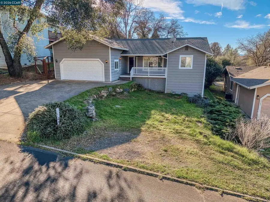 18357 Deer Hill Rd, Hidden Valley Lake, CA 95467 - Image #2