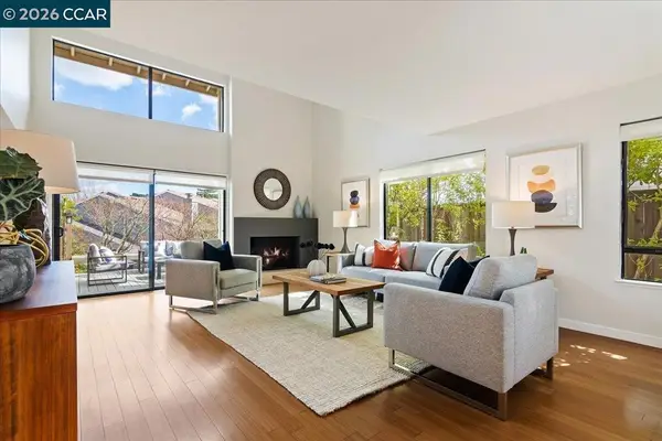 7 Doral Dr, Moraga, CA 94556