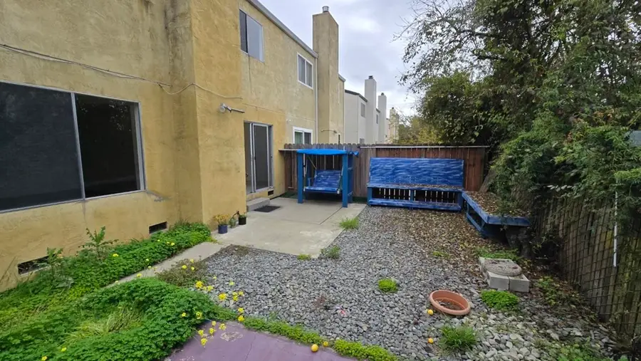 25321 Ironwood Ct, Hayward, CA 94545 - Image #3