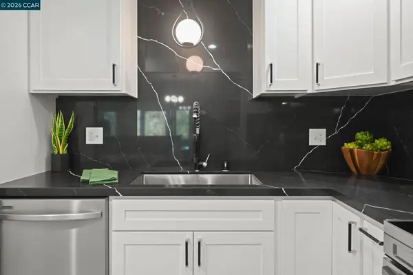 3109 Terra Granada Dr #1, Walnut Creek, CA 94595