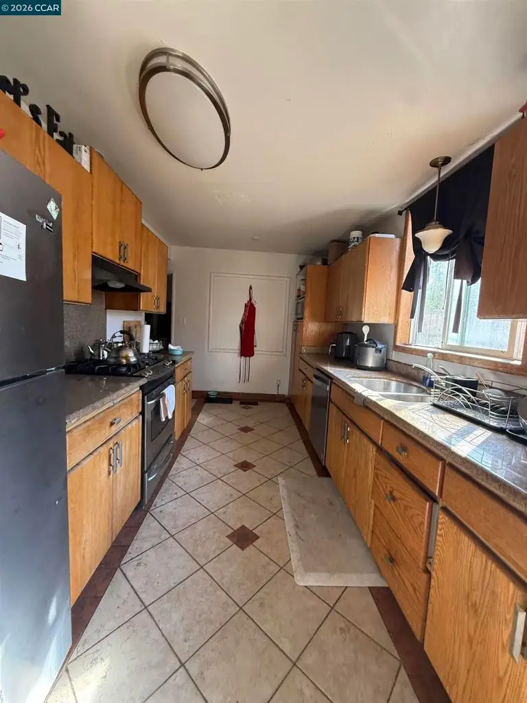 1698 151st Ave, San Leandro, CA 94578 - Image #3