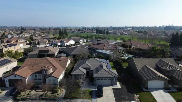 1110 1110 Clearwater Creek Blvd, Manteca, CA 95336