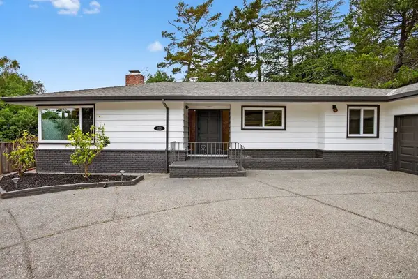 350 350 Elysian Fields Dr, Oakland, CA 94605