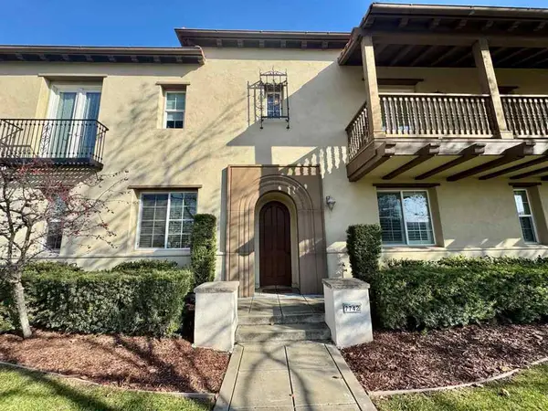 7742 Stoneleaf Rd, San Ramon, CA 94582