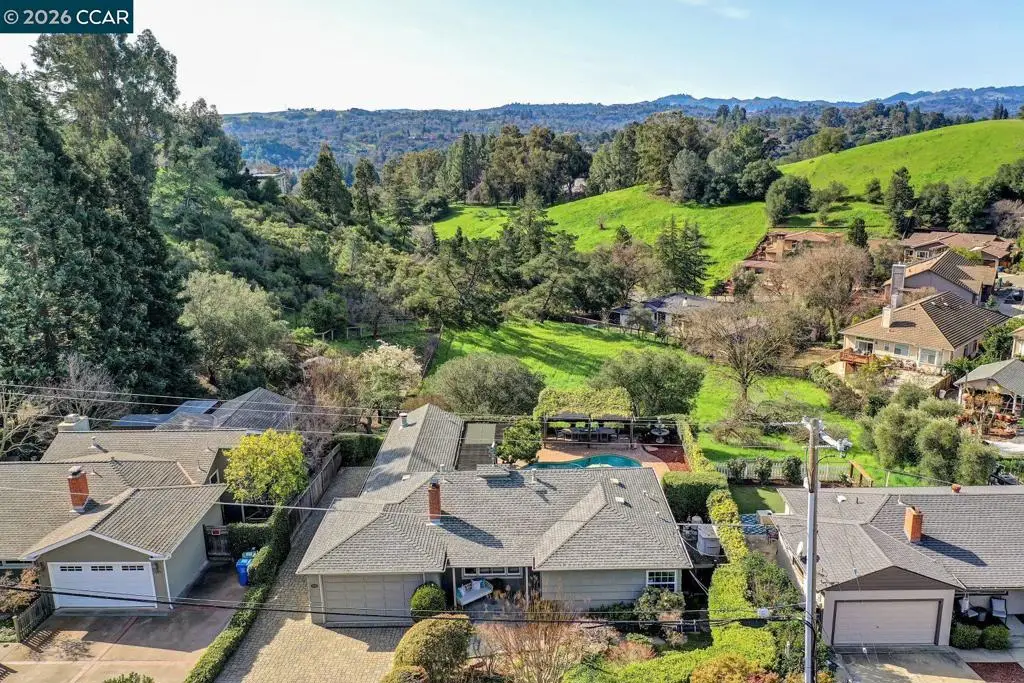 1375 El Curtola Blvd, Lafayette, CA 94549 - Image #1