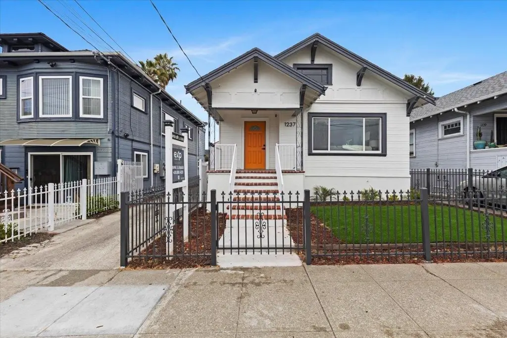 1237 Ashby Ave, Berkeley, CA 94702 - Image #1