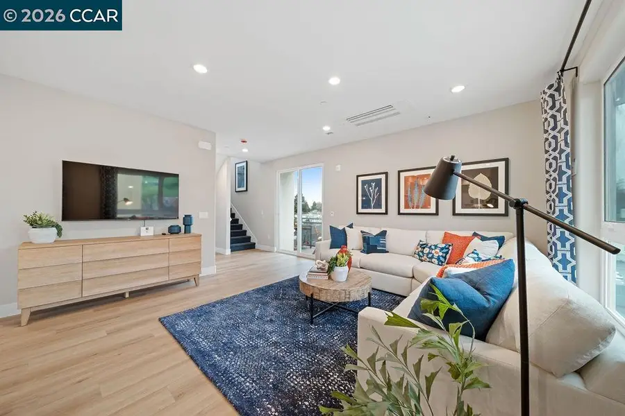 27264 Cosmo Ct, Hayward, CA 94544 - Image #2