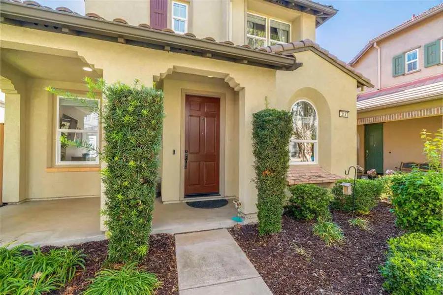 215 W Santa Cruz Way, Mountain House, CA 95391 - Image #3