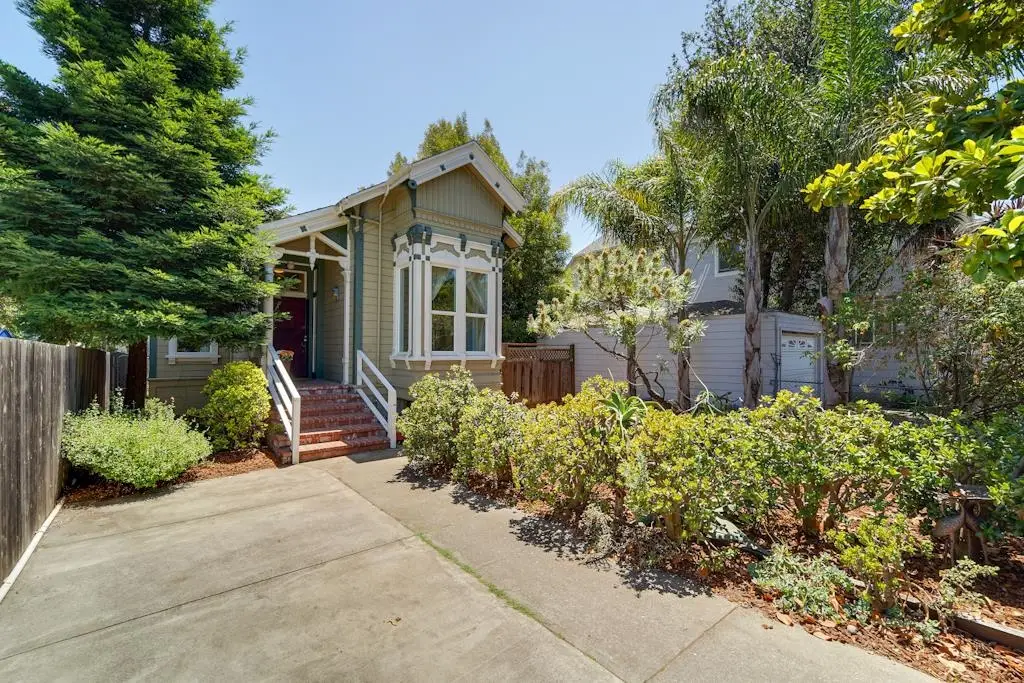 1022 Chestnut Street, Oakland, CA 94607 - Image #1
