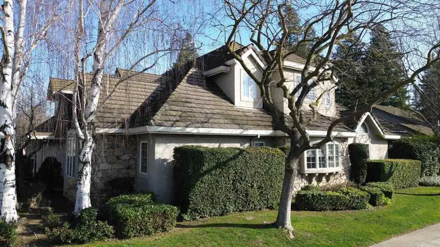 2350 Saint Anton Dr, Lodi, CA 95242 - Image #2