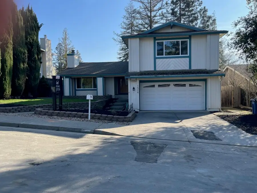 1524 Ridgewood Dr, Martinez, CA 94553 - Image #2